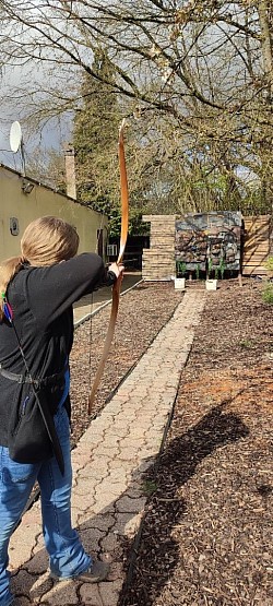 Emilia Falatik beim BowHunterTreffSaar e.V., Osterschießen 2026